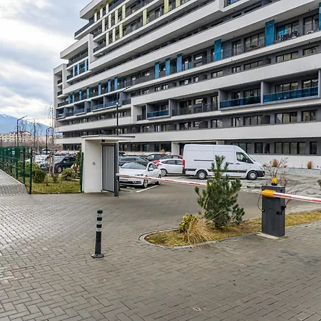 Moonlight Mountain Retreat *